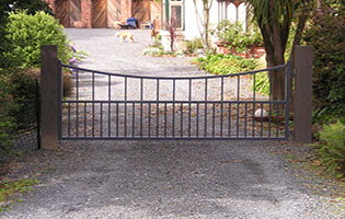 Fence with Large Wooden Post